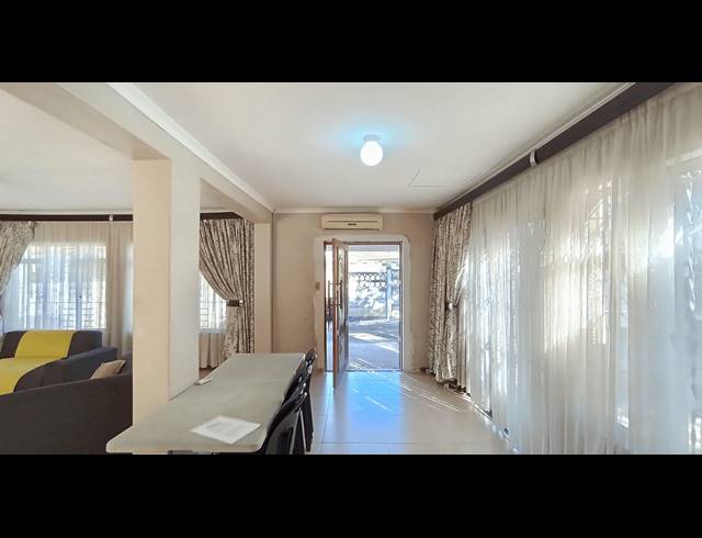 3 BEDROOM HOUSE FOR SALE IN THE WOLDS